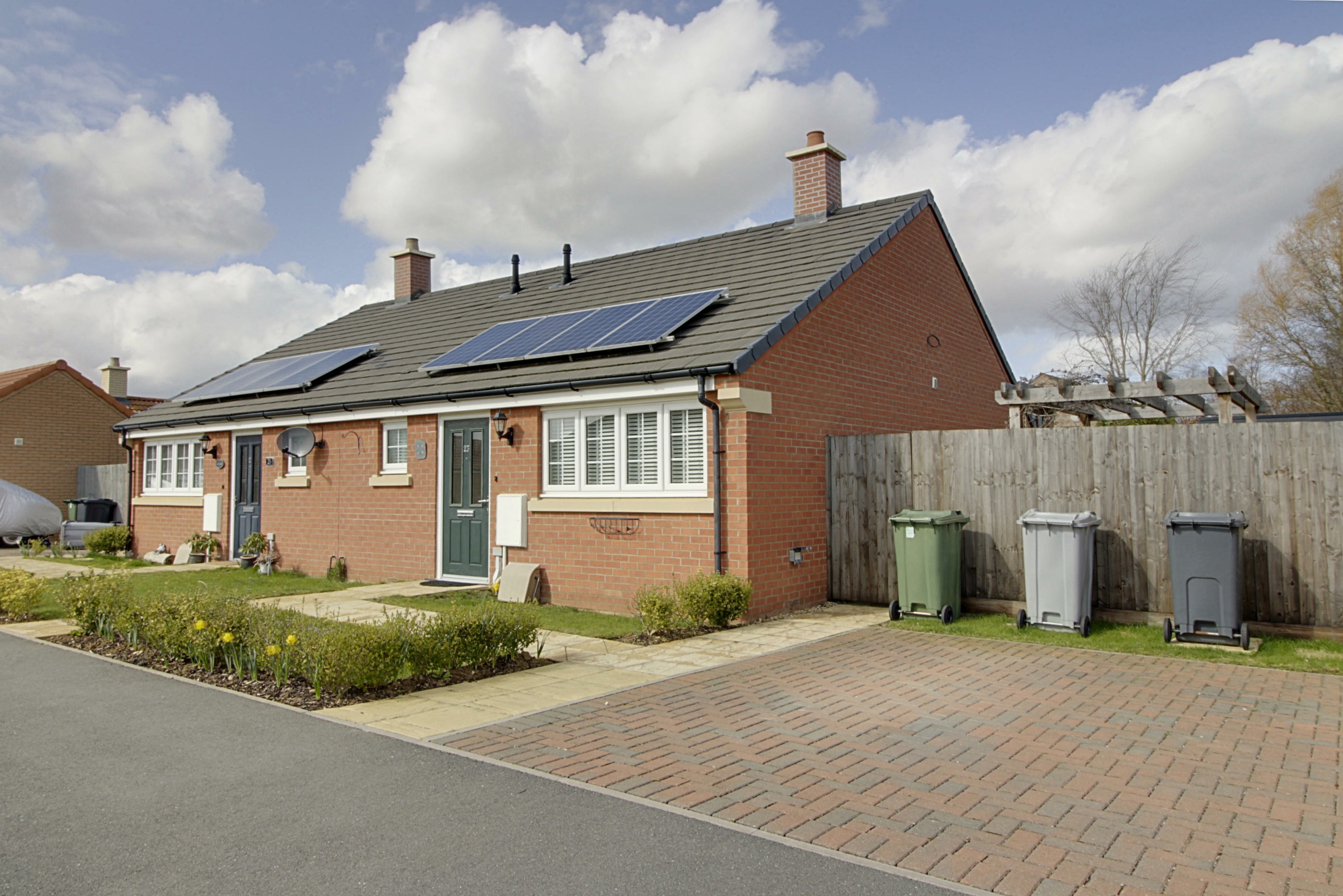 2 Bedroom Property For Sale in Baston £169,000