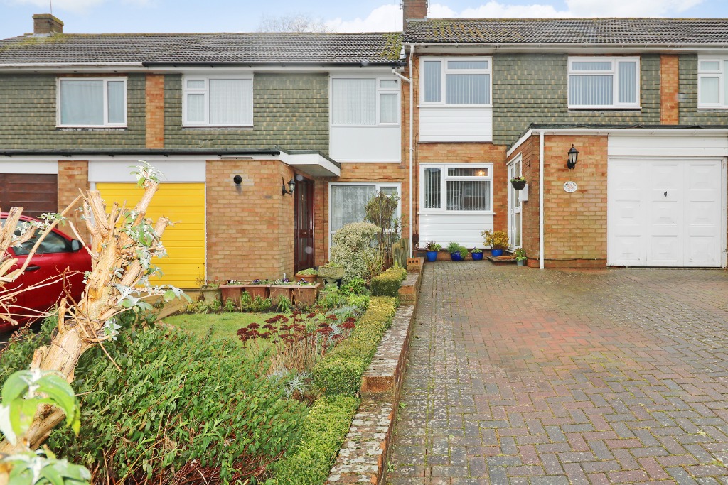 3 Bedroom Property For Sale in Ashford £290,000