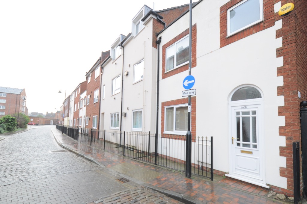 1 Bedroom Property To Let in Hull £460 PCM