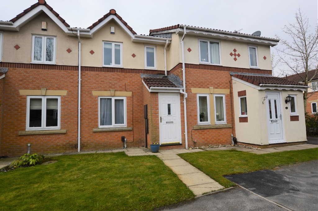 2 Bedroom Property For Sale in Bolton £150,000