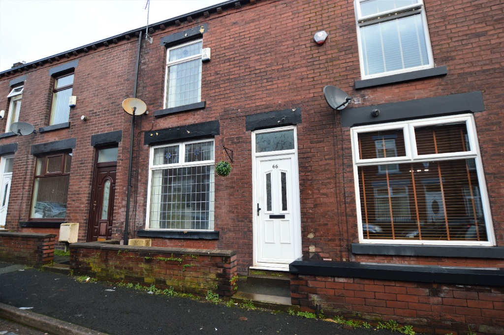2 Bedroom Property For Sale in Bolton £95,000
