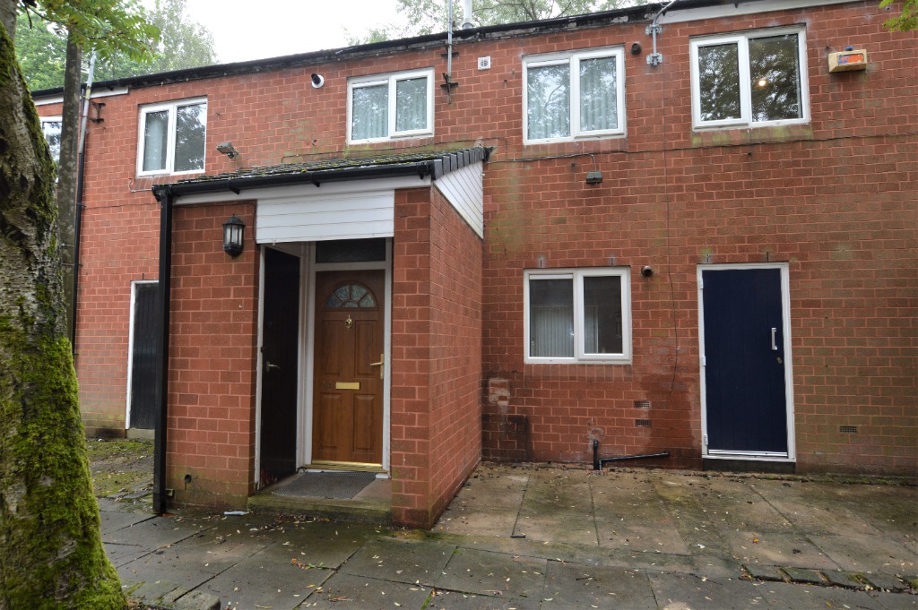 2 Bedroom Property For Sale in Bolton £125,000