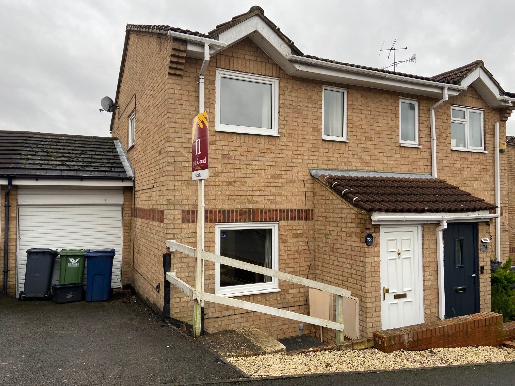 2 Bedroom Property For Sale in High £315,000