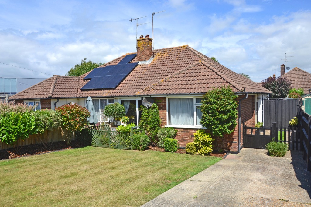 3 Bedroom Property For Sale in Worthing £339,950