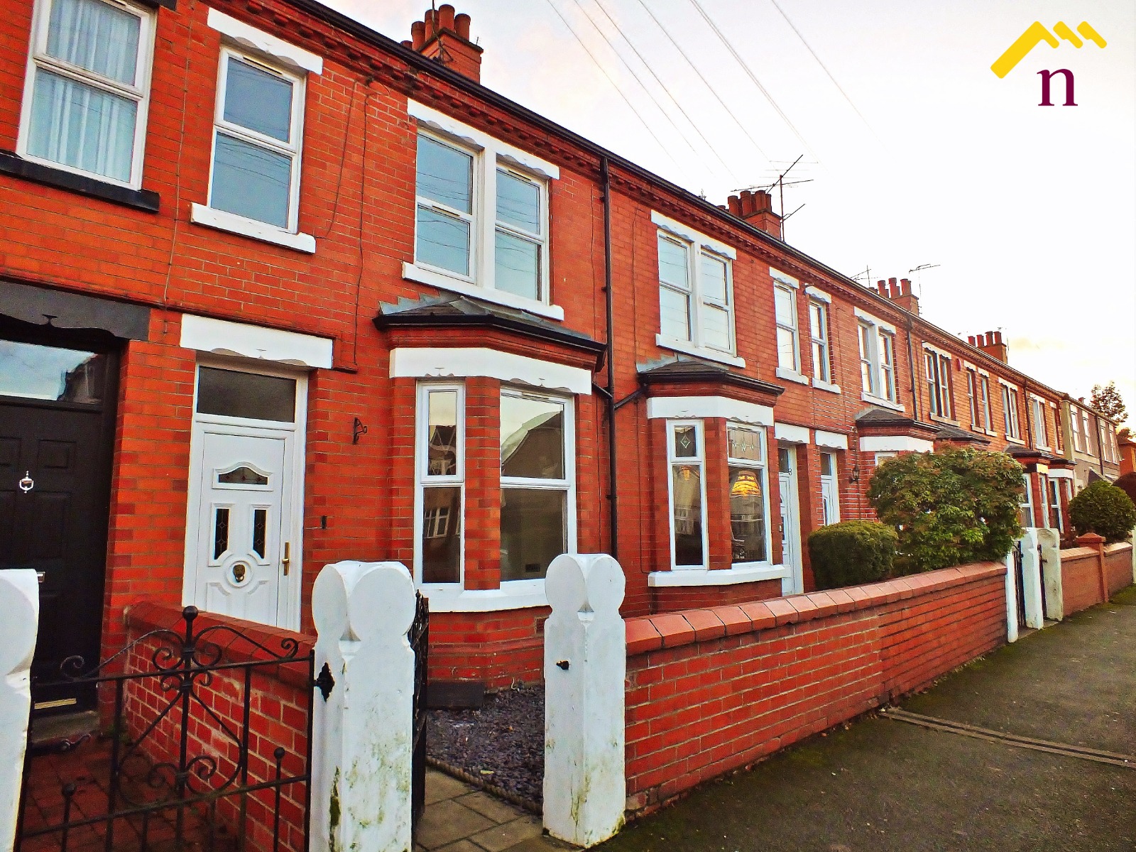 3 Bedroom Property For Sale in Wrexham £178,000