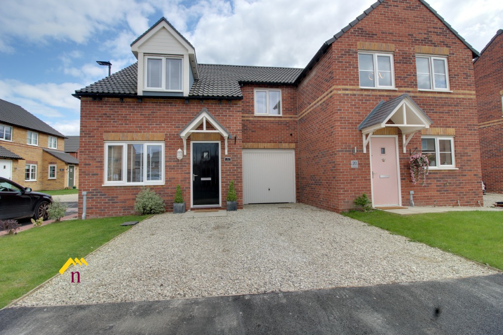 3 Bedroom Property For Sale in Thorne £150,000