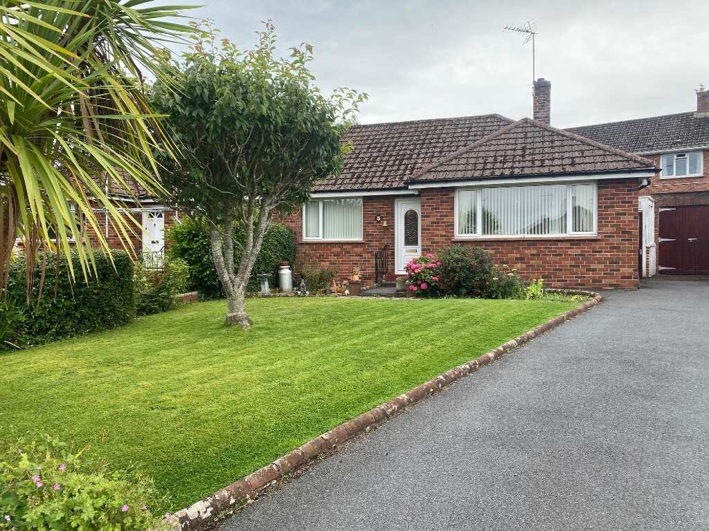 2 Bedroom Property For Sale in Exeter £315,000