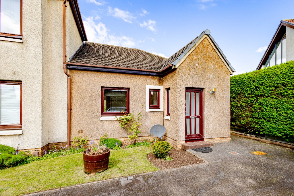 Dunvegan Court, Kirk Street, Prestwick, South Ayrshire, KA9 Lomond