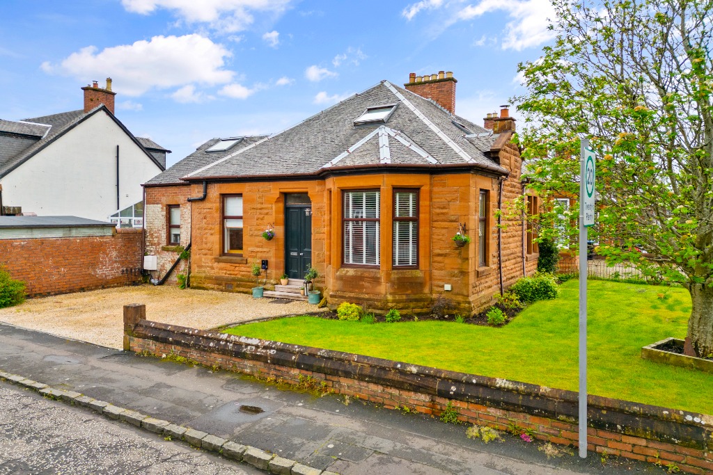 Wallace Street, Kilmarnock, East Ayrshire, KA1 Lomond Property Ayrshire