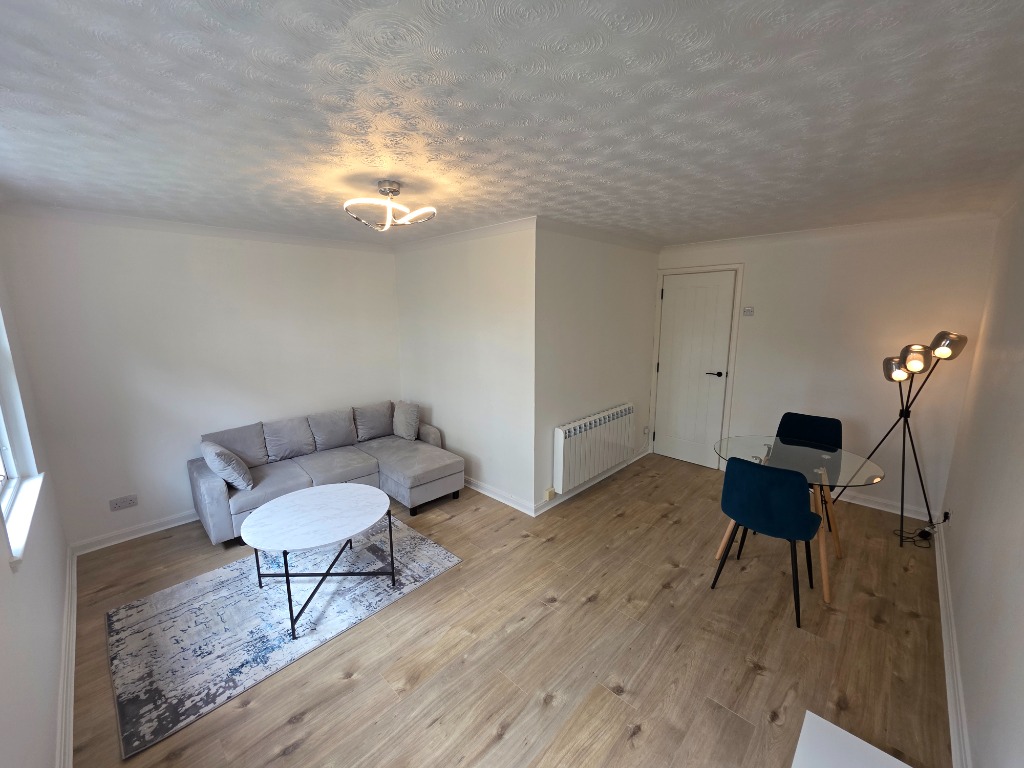 P2080: Millside Terrace, Peterculter, Aberdeen