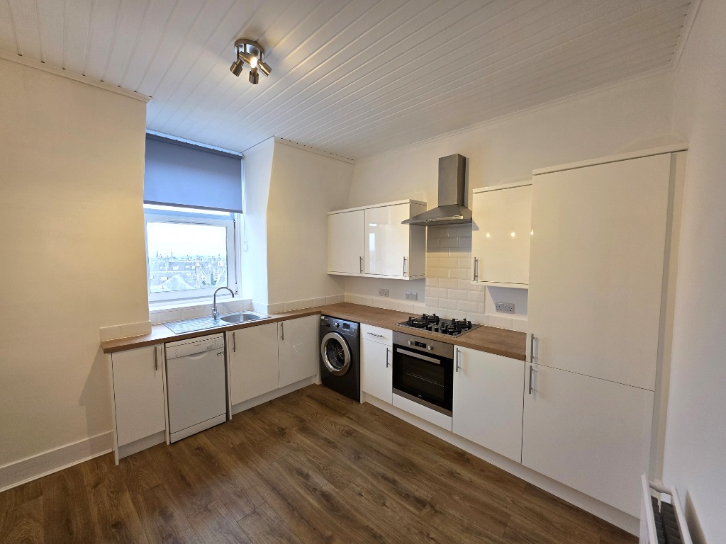 P2365: Craigie Loanings, Rosemount, Aberdeen
