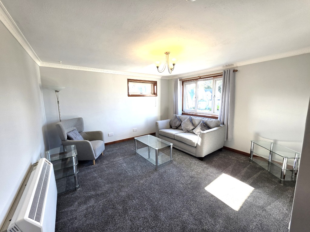 P2382: Western Road, Hilton, Aberdeen