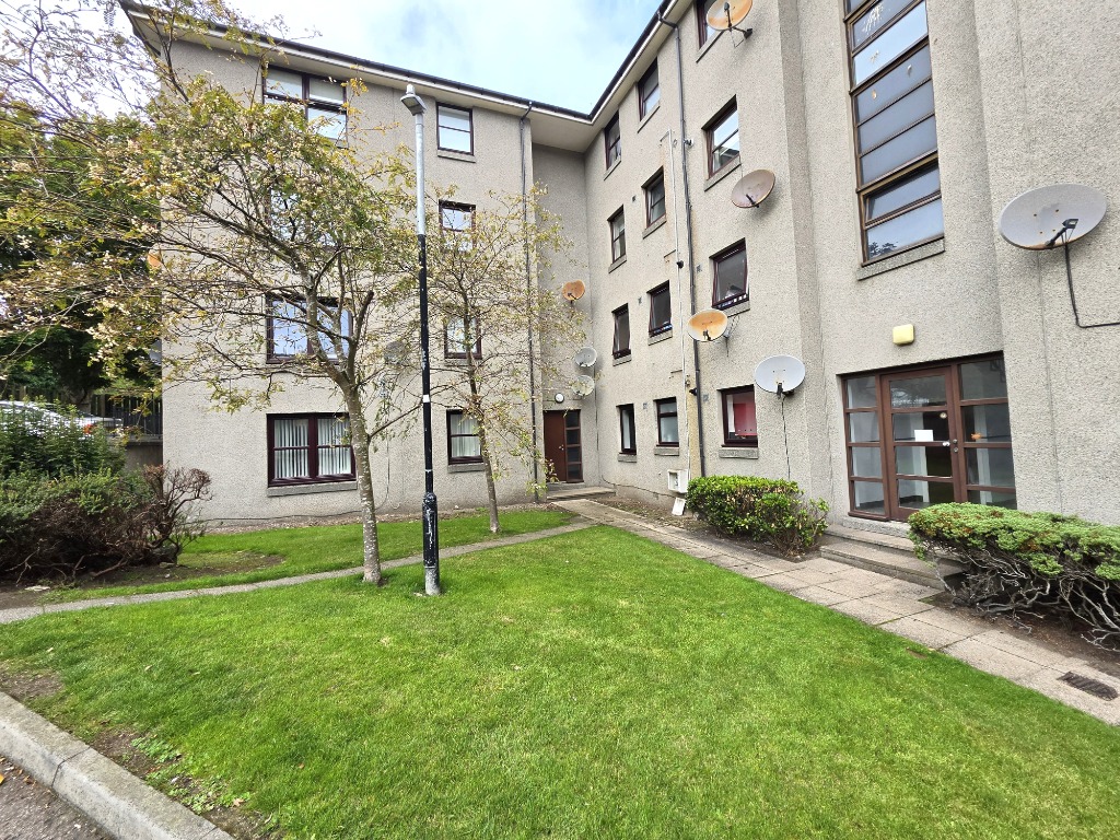 P2385: Great Northern Road, Woodside, Aberdeen