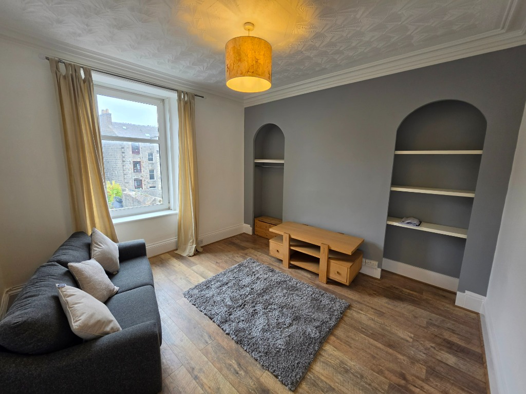 P2411: Hill Street, Rosemount, Aberdeen