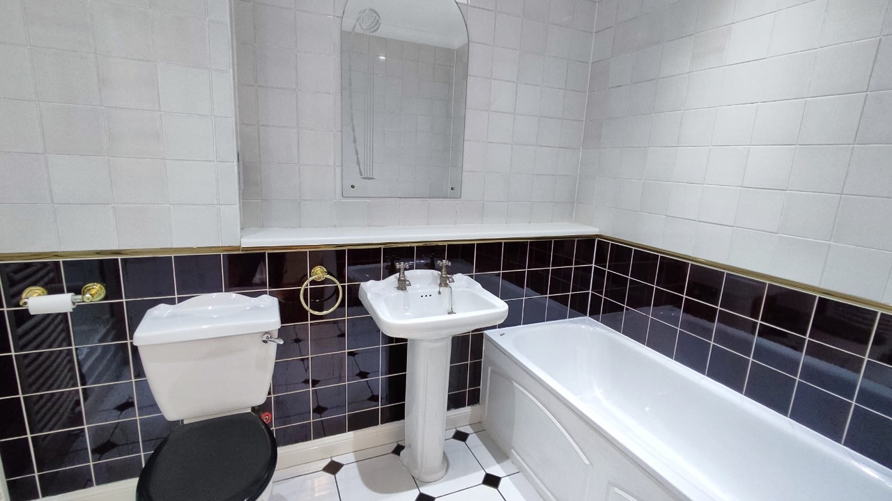 P442: Springburn Road, Springburn, Glasgow