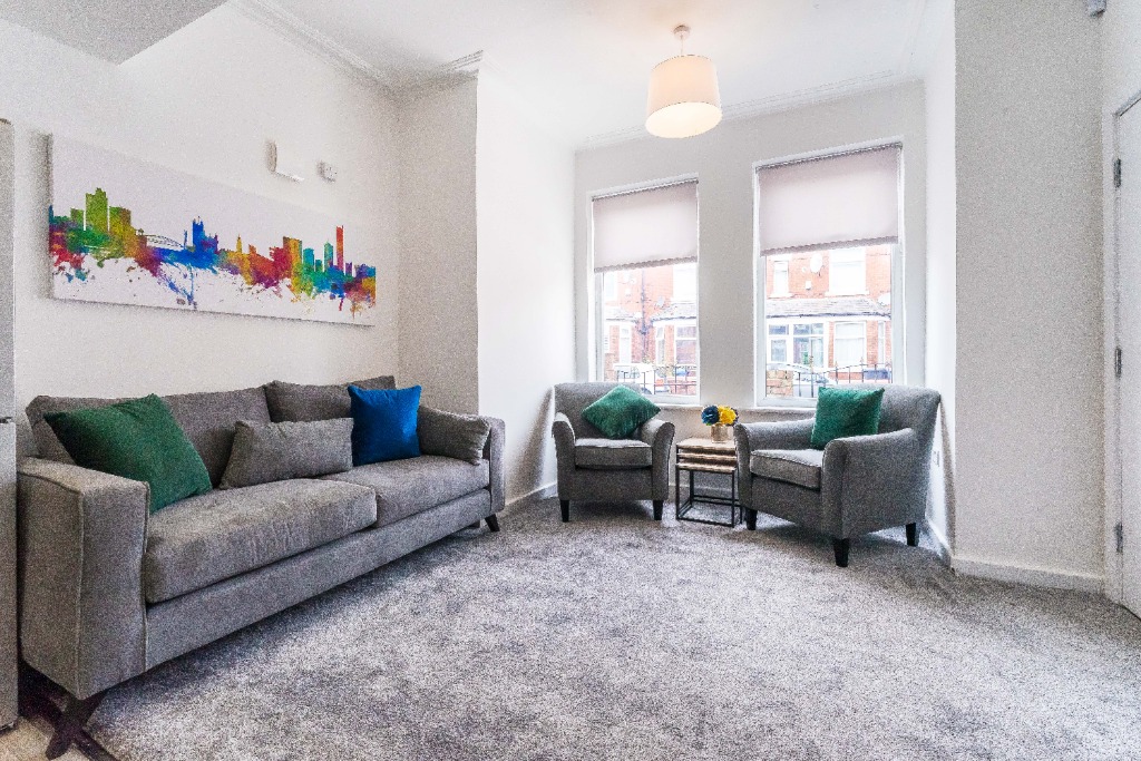 P6672 Derby Road, Salford, Manchester Grant Property