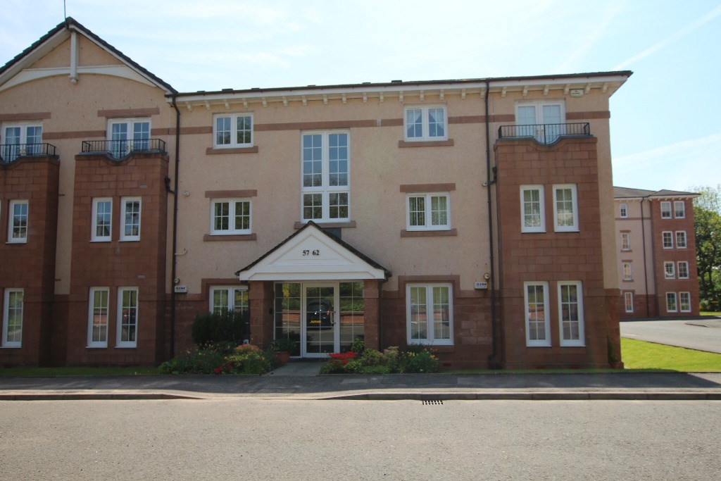 3 Bedroom, Unfurnished Flat on Ellangowan Court, Milngavie, Glasgow £