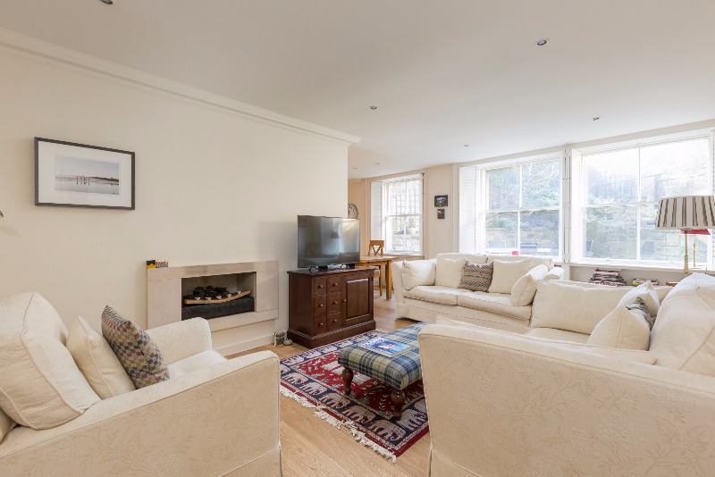 Glenfinlas Street 9910 - Featured Image