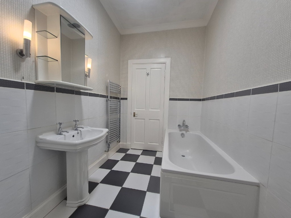 P101: 7-9 Acre Avenue, Largs, North Ayrshire