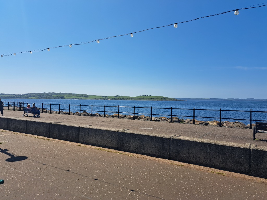P159: Sandringham, 37 Bath St, Largs, North Ayrshire