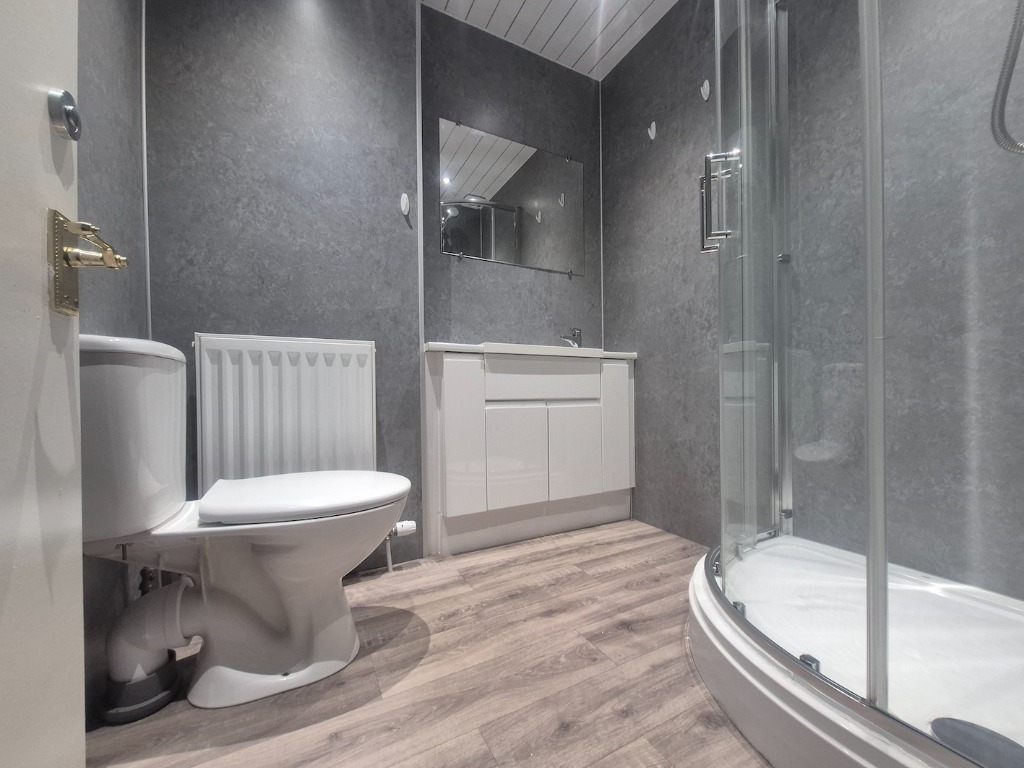 P159: Sandringham, 37 Bath St, Largs, North Ayrshire