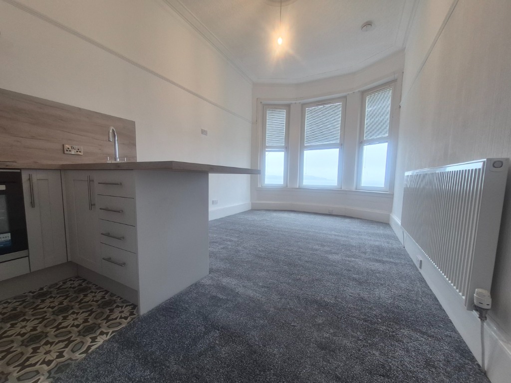 P159: Sandringham, 37 Bath St, Largs, North Ayrshire