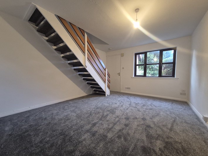 P180: Woodcroft Avenue, Largs, North Ayrshire