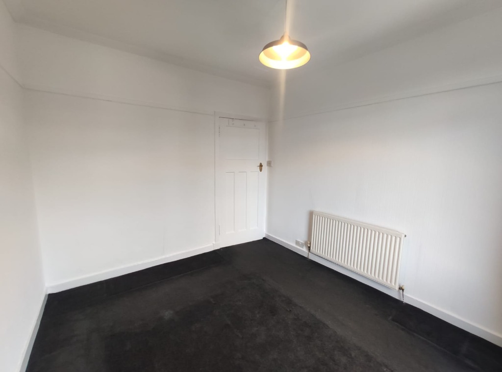 P269: Curtis Avenue, Kings Park, Glasgow