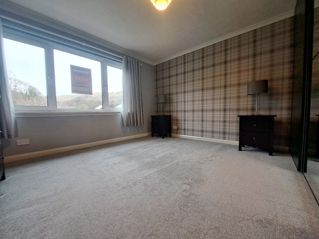 P378: Silverdale Gardens, Largs, North Ayrshire