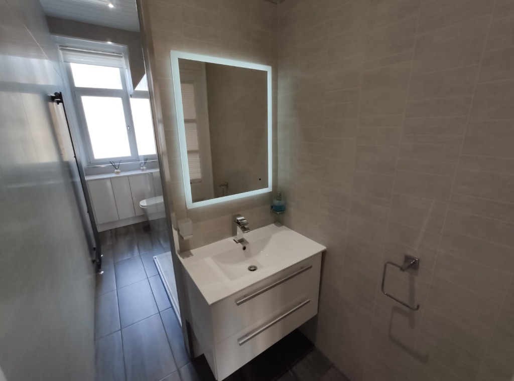 P407: Craigmillar Road, Battlefield, Glasgow