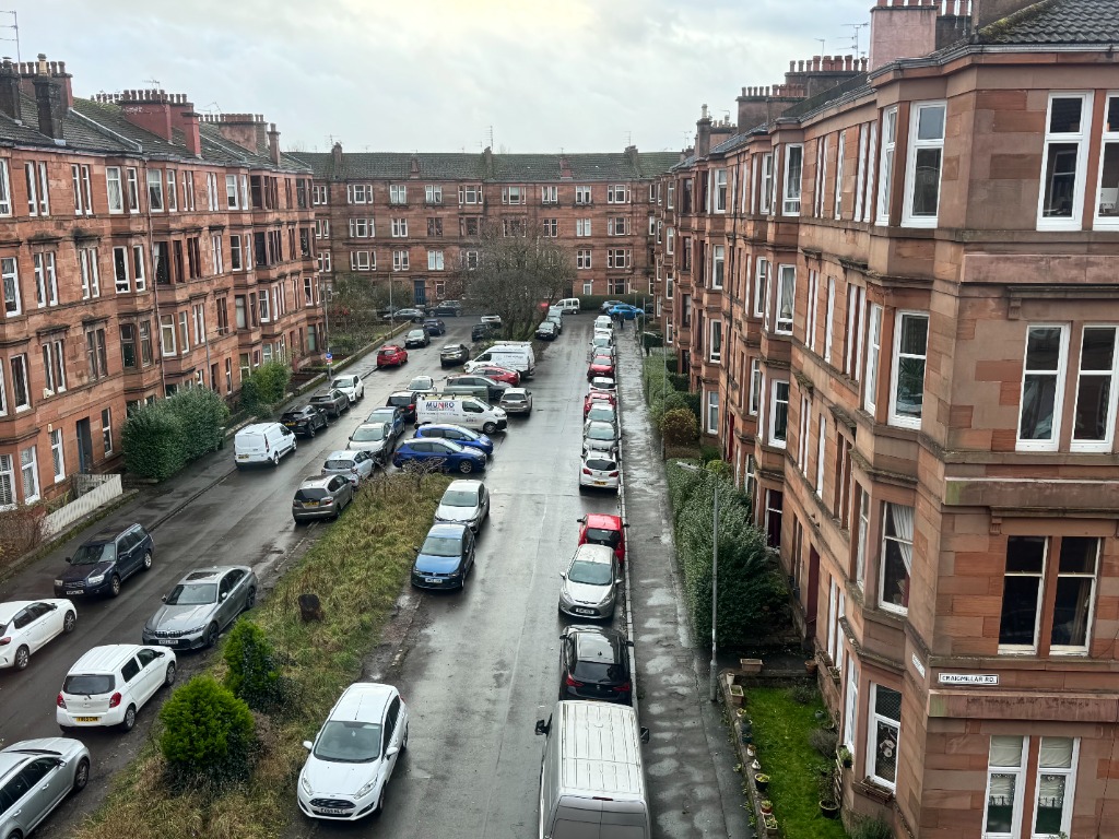 P407: Craigmillar Road, Battlefield, Glasgow