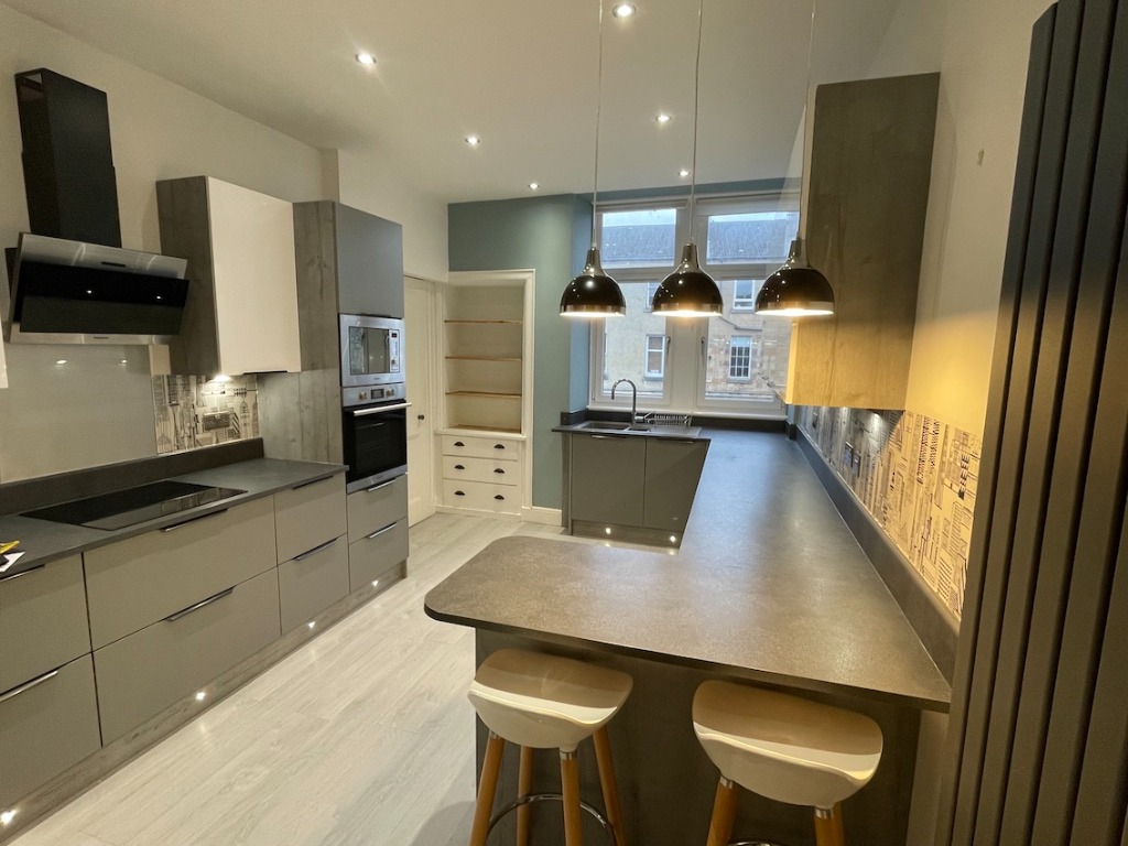 P407: Craigmillar Road, Battlefield, Glasgow