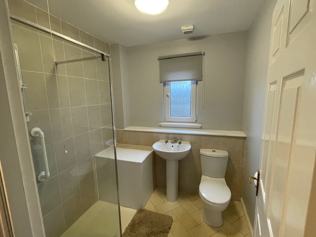 P412: Whitacres Road, Darnley, Glasgow