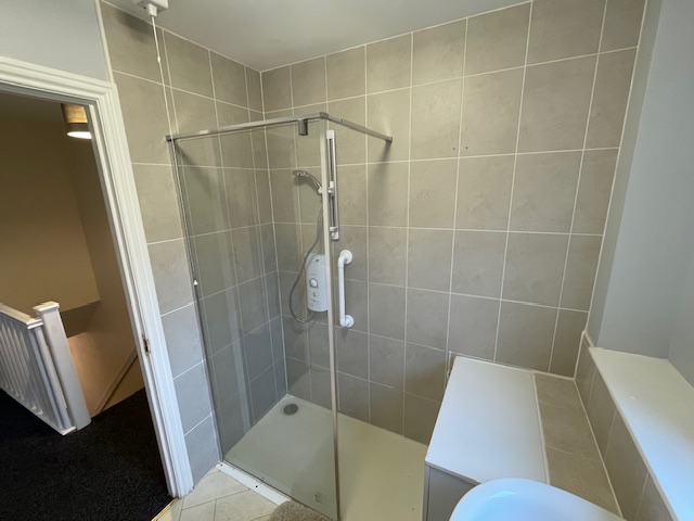 P412: Whitacres Road, Darnley, Glasgow