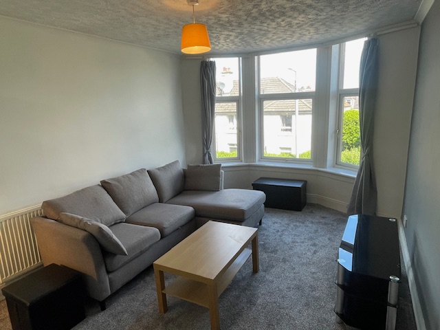P415: Barlogan Avenue, Bellahouston, Glasgow