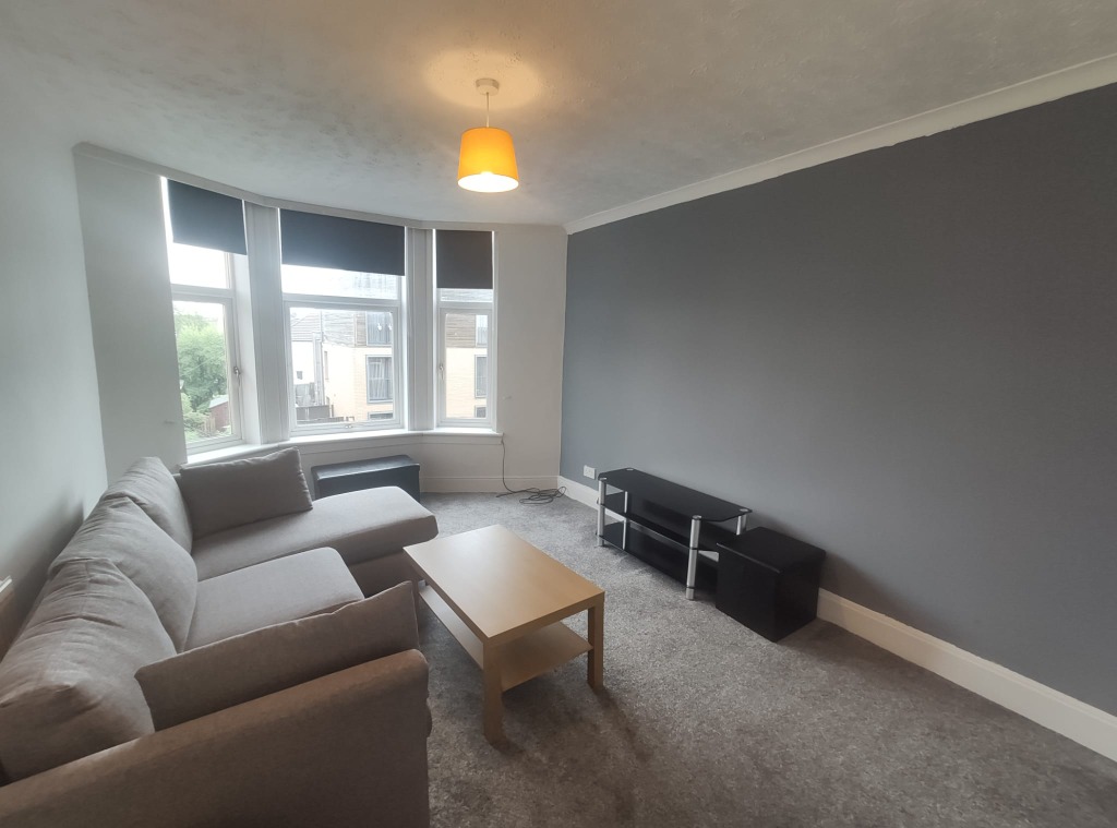 P415: Barlogan Avenue, Bellahouston, Glasgow