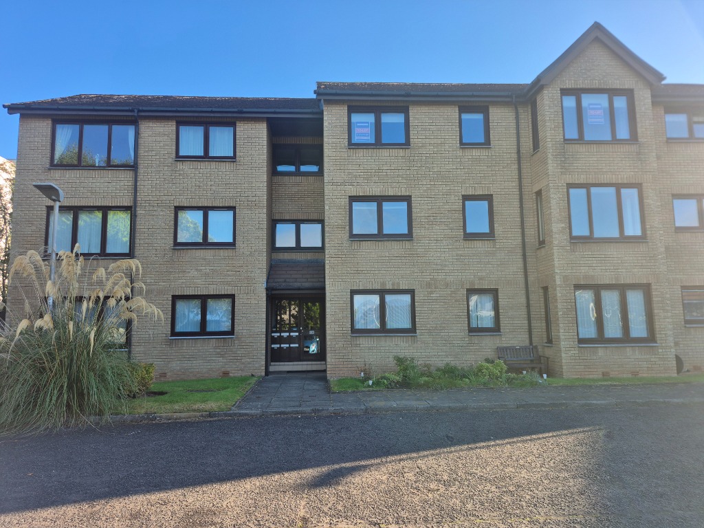 P446: Woodbank Gardens, Largs, North Ayrshire