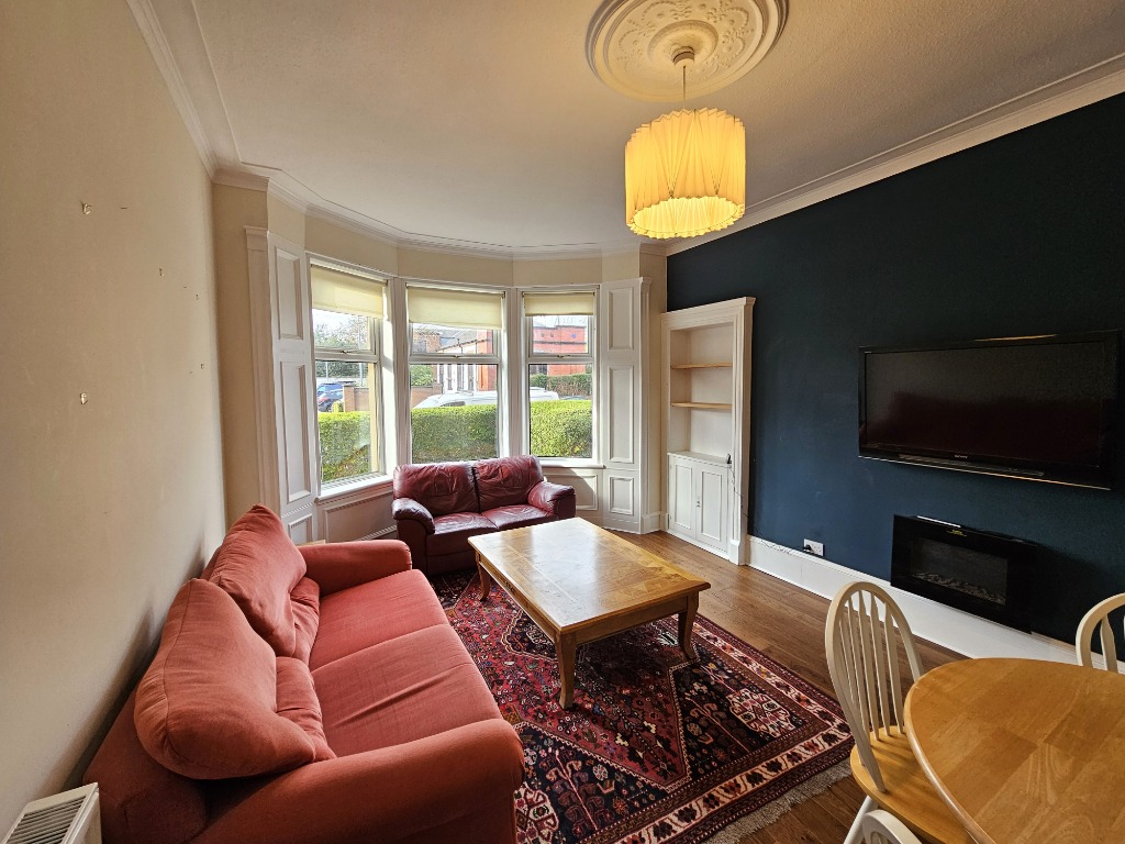 P454: Kings Park Road, Kings Park, Glasgow