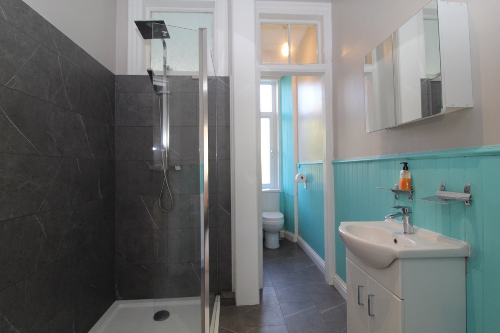 P454: Kings Park Road, Kings Park, Glasgow