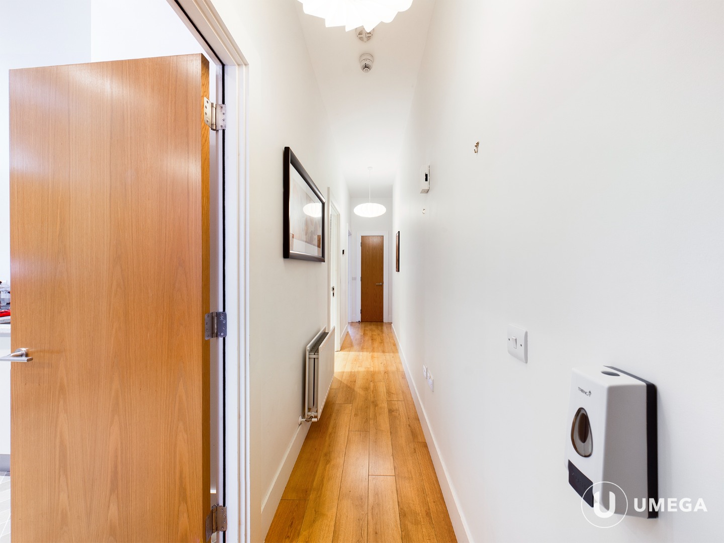 P2987 Shandwick Place, West End, Edinburgh Umega