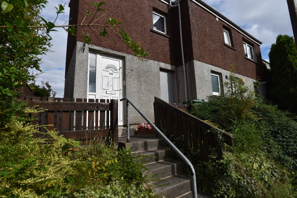 P382: Morrison Way, Knightsridge, West Lothian