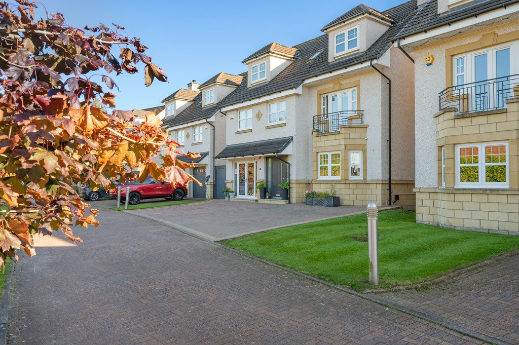 P514: Jardine Place, Bathgate, West Lothian