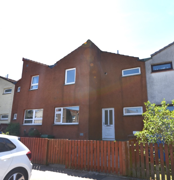 P547: Larchbank, Livingston, West Lothian