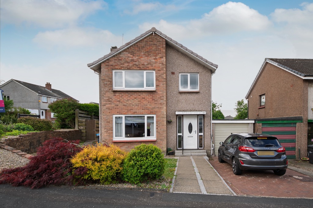 P548: Galabraes Crescent, Bathgate, West Lothian