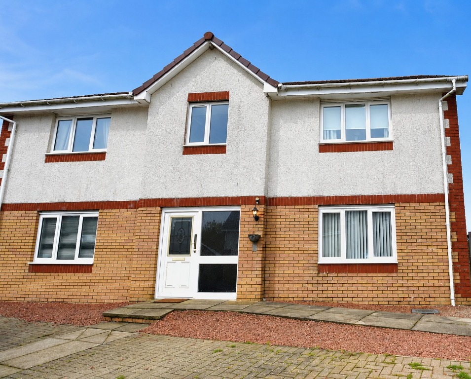 P605: Allison Gardens, Blackridge, West Lothian