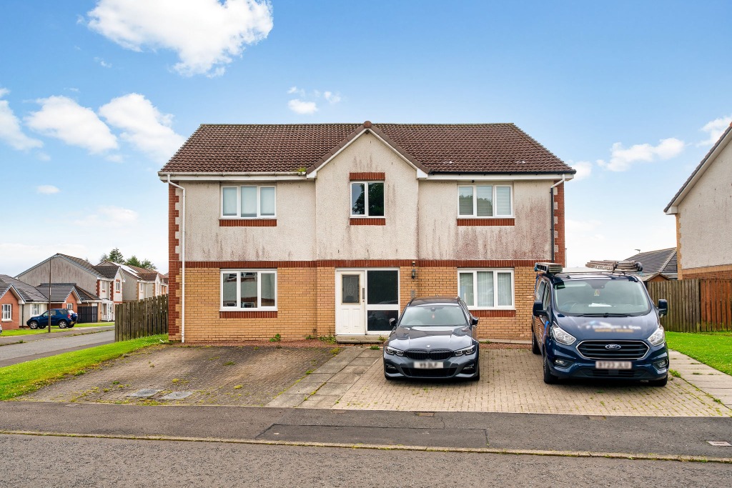 P622: Allison Gardens, Blackridge, West Lothian