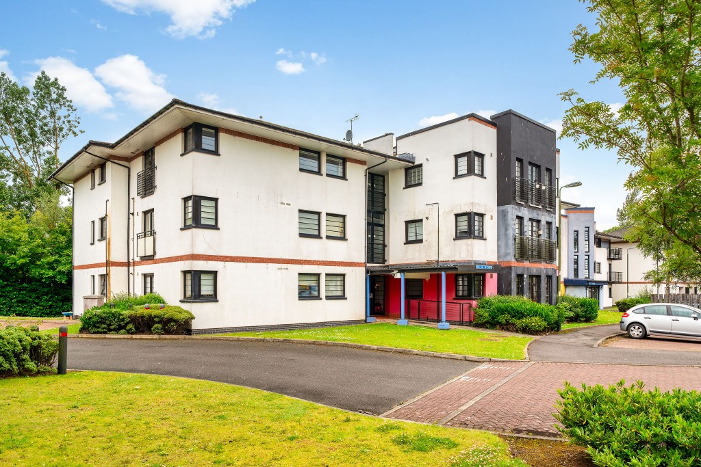 P624: Whiteside Court, Bathgate, West Lothian