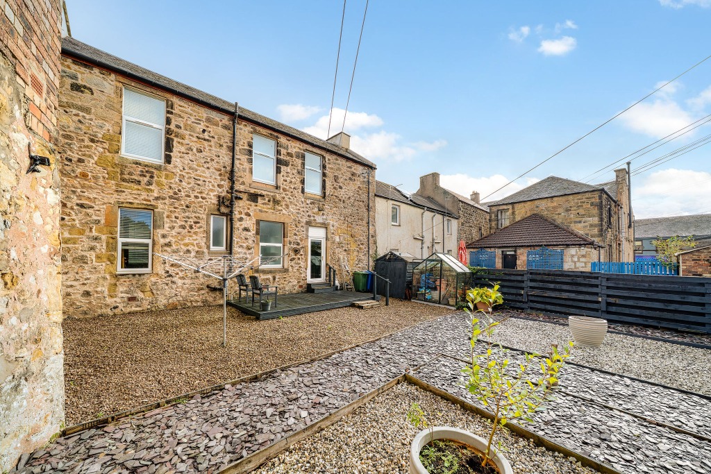 P634: Jarvey Street, Bathgate, West Lothian