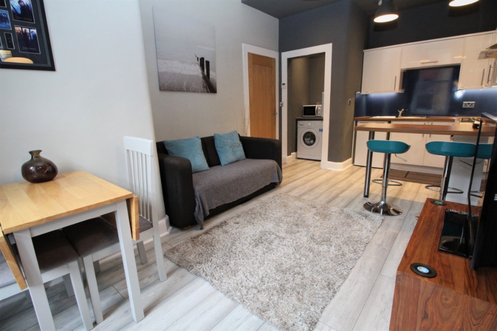 Bryson Road, Edinburgh, EH11 1DY