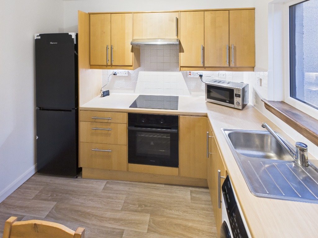 Dalmeny Road, Edinburgh, EH6 4QY